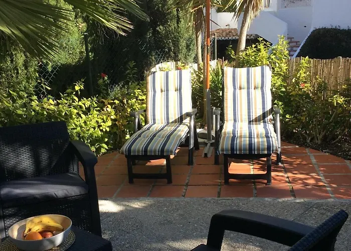 Vista Marina - 2 Bedrooms Sleeps 4